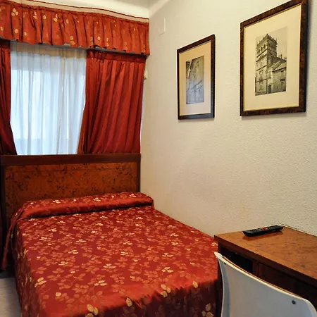 酒店 阿拉贡酒店 *