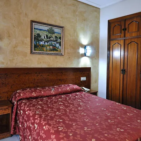 阿拉贡酒店 * 萨拉曼卡